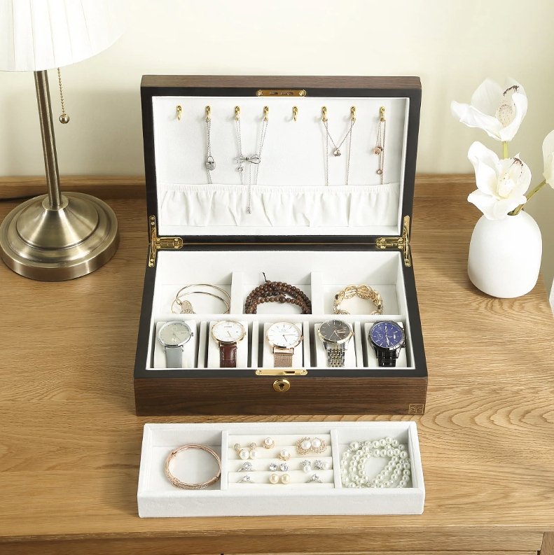 boite-a-bijoux-en-bois-compartiment