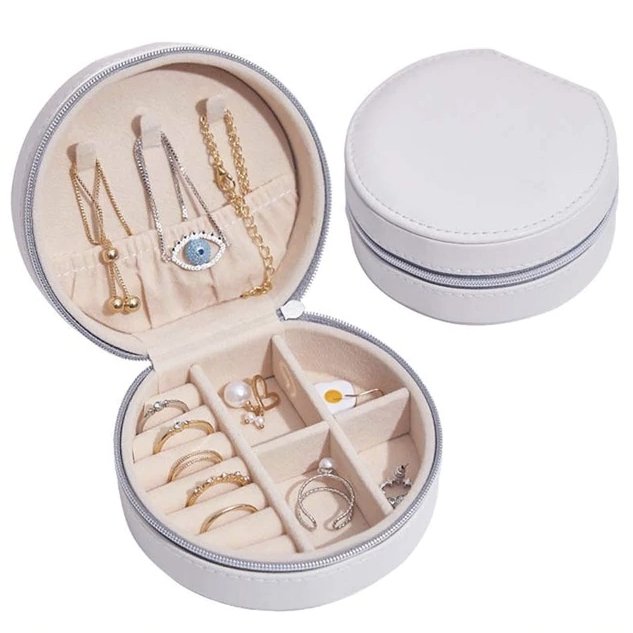 boite-a-bijoux-sobre-blanche