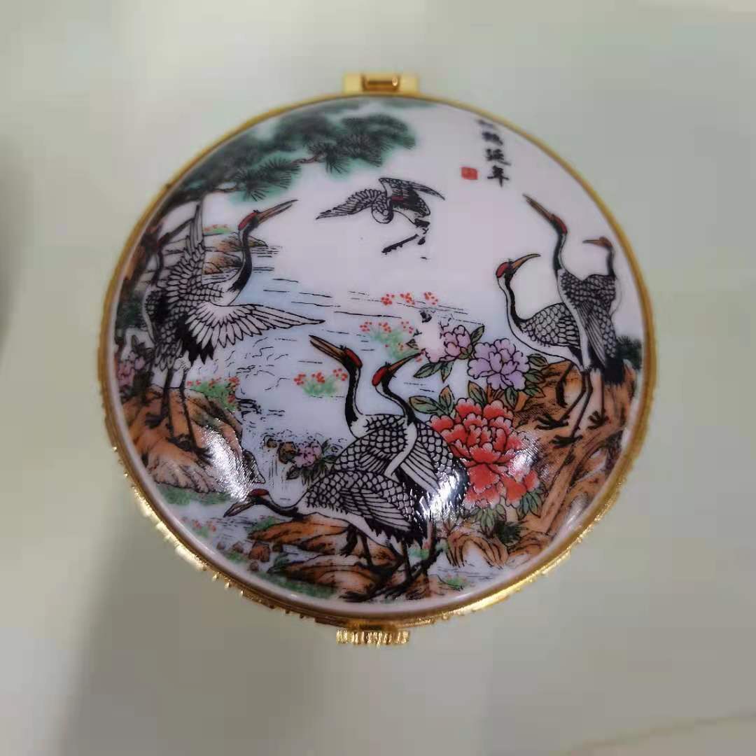 Schmuckdose Porzellan