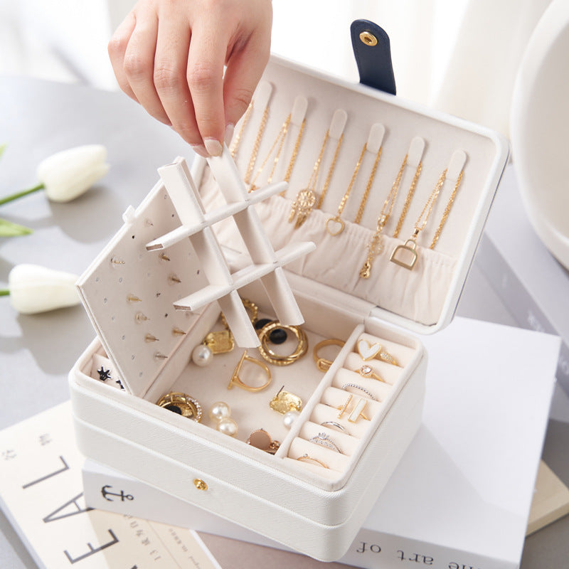 Mittelgroße Schmuckschatulle