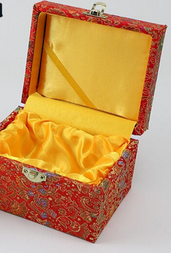 Asiatische Schmuckdose Seide