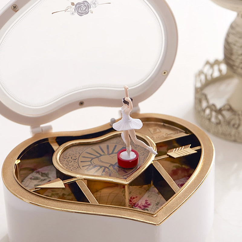 Schmuckkästchen mit Spieluhr