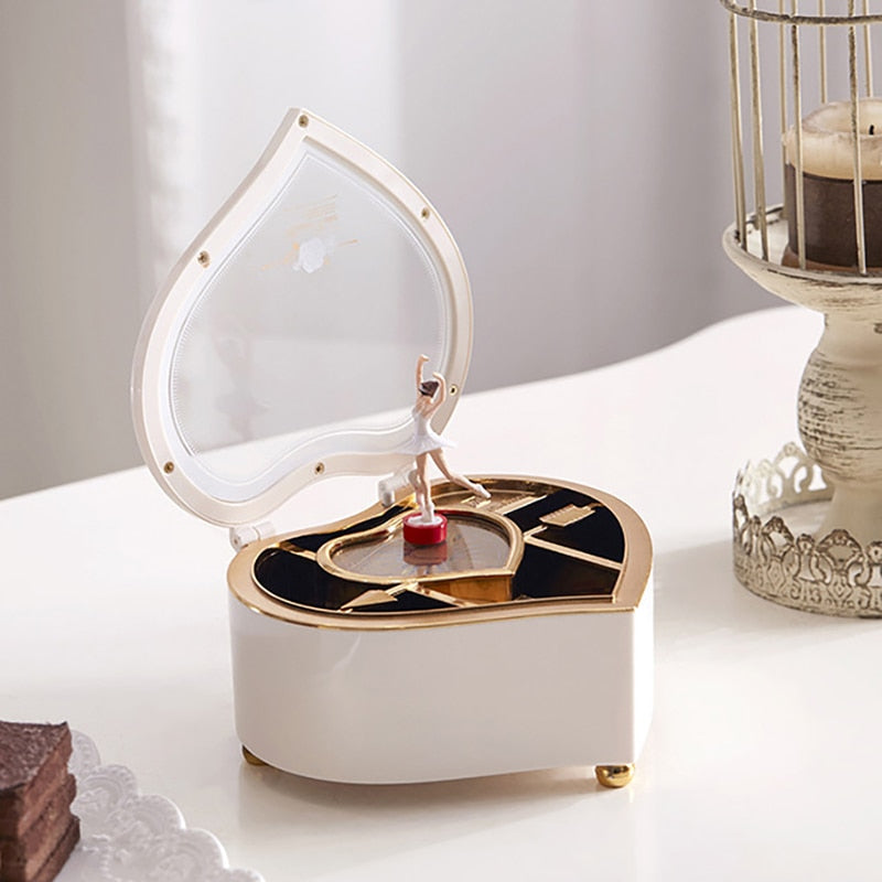 Schmuckkästchen mit Spieluhr