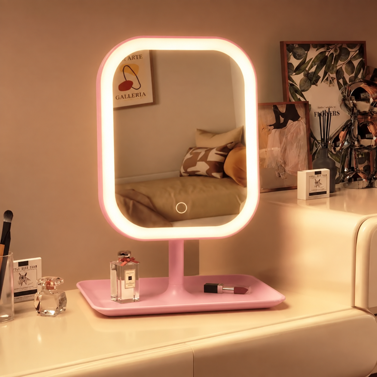 Kleiner Kosmetikspiegel mit LED-Beleuchtung