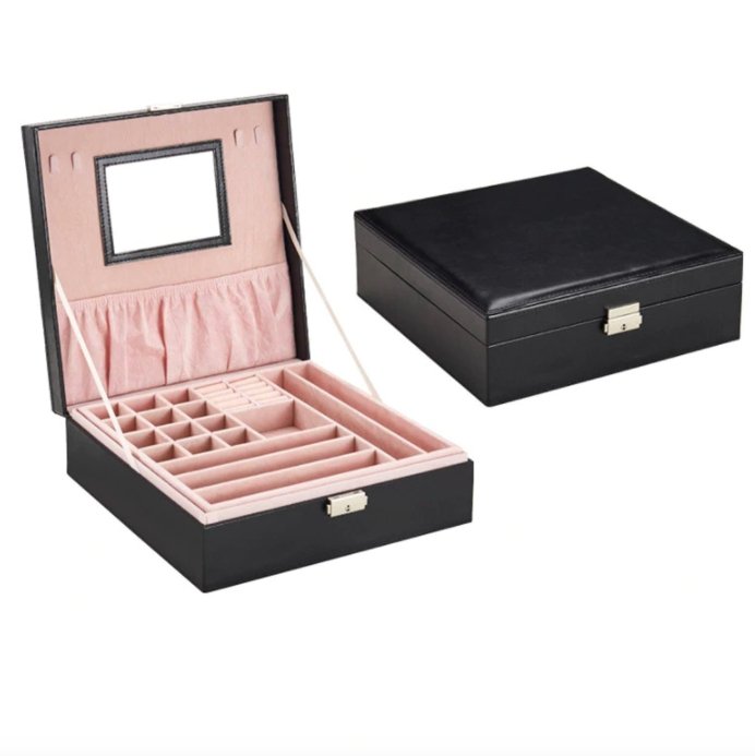 boite-a-bijoux-classique-fermee