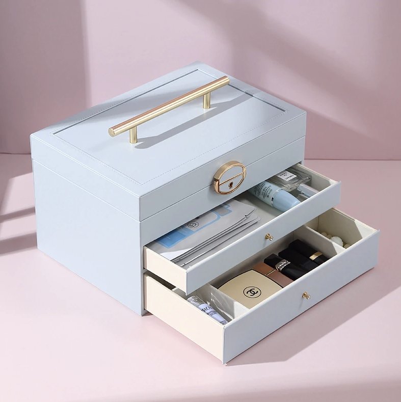 boite-a-bijoux-en-cuir-bleu