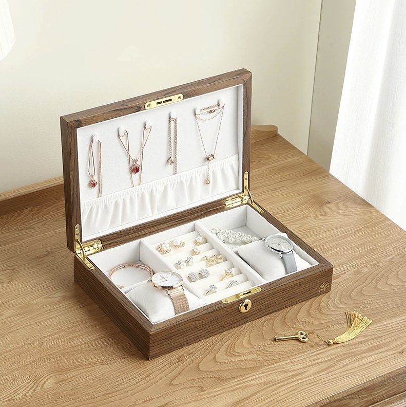 coffret-a-bijoux-en-bois-precieux