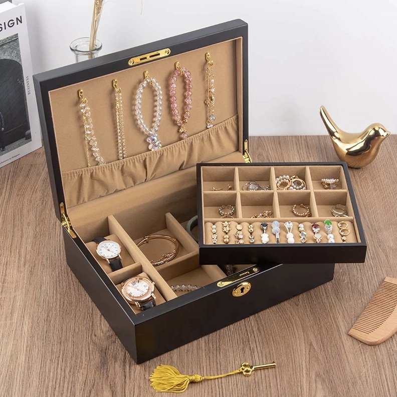 coffret-a-bijoux-en-bois-precieux-noir
